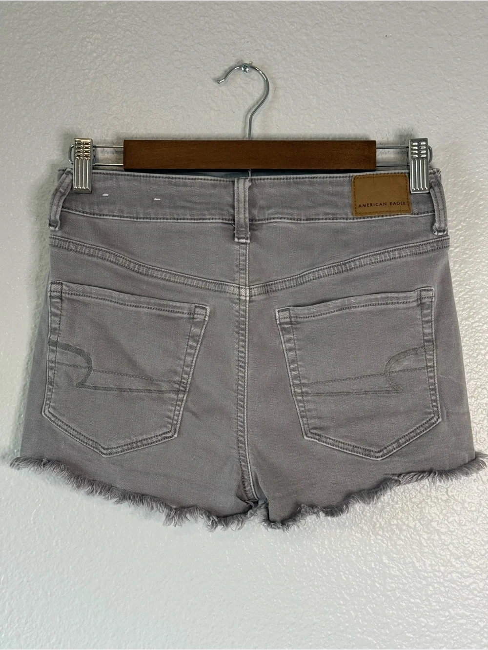 American Eagle Hi-Rise Shortie Gray Denim Shorts Size 4 Stretch